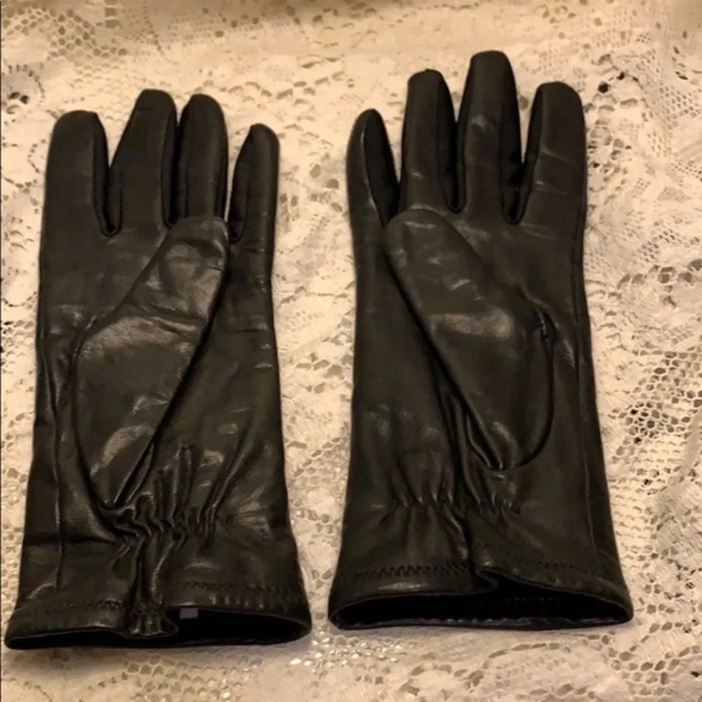 Fownes leather gloves